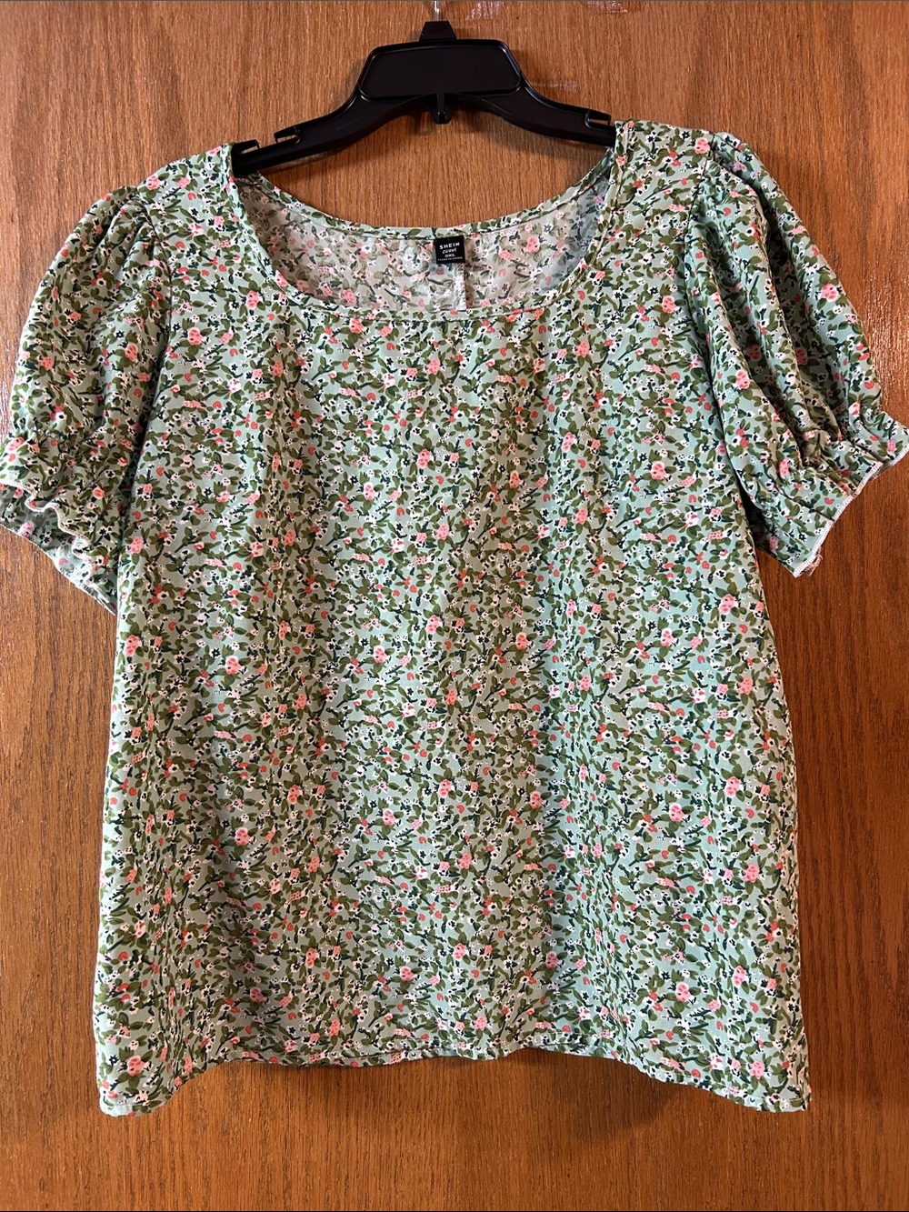 SHEIN Curve 0XL Floral Puff-Sleeve Women’s Top Green